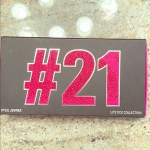 Kylie #21 lipstick set birthday collection